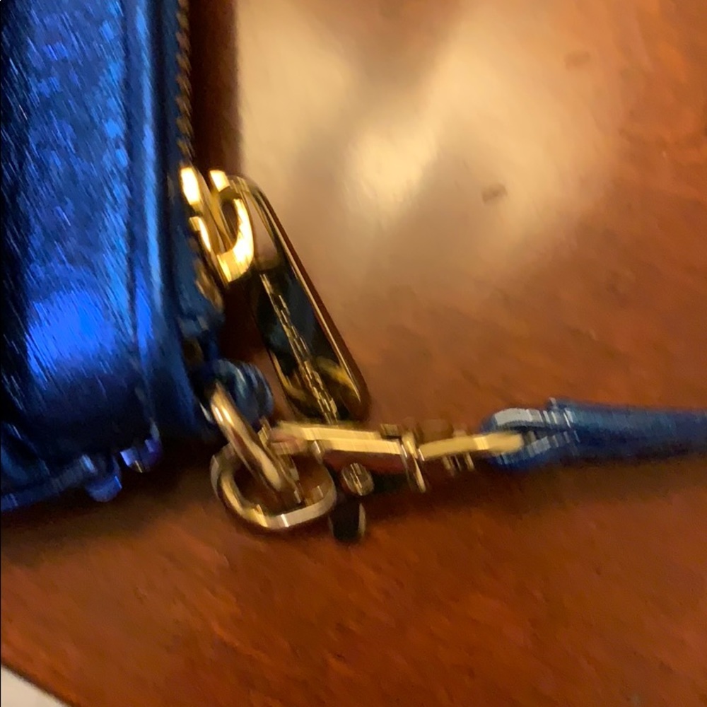 Michael Kors beautiful blue sequin bag - Picture 5 of 8